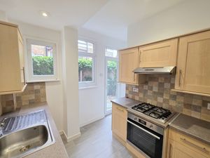 Kitchen- click for photo gallery